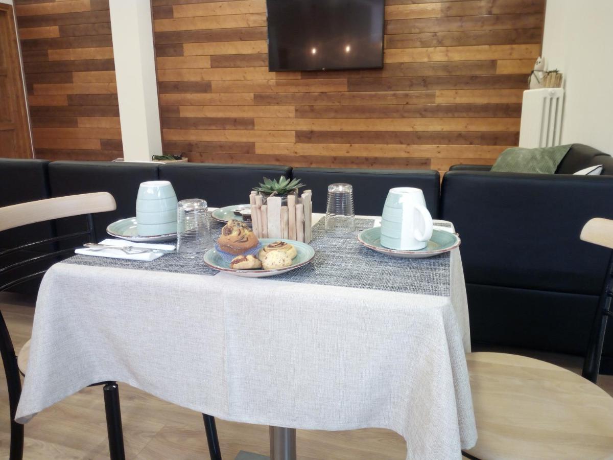 Il Castagno Bed & Breakfast Монтемонако Екстериор снимка